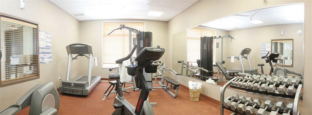Stonebridge Hotel Dawson Creek Bagian luar foto